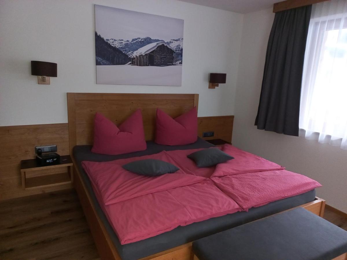Haus Alpenflora Lejlighed Flirsch Eksteriør billede